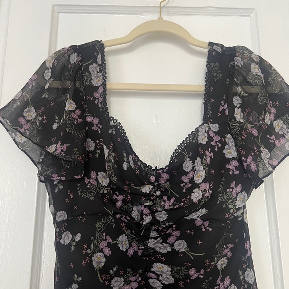 ASTR BLACK FLORAL DRESS - Picture 6 of 11